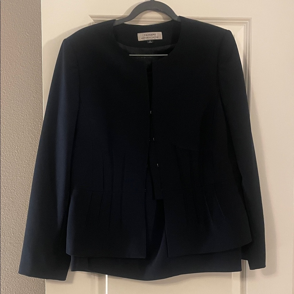 Tahari Navy Blue Collarless Peplum Blazer